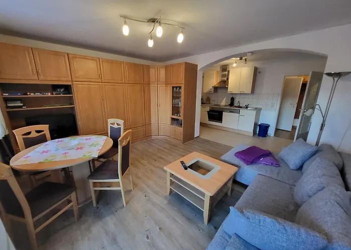 Haus am Berg - großes Haus mit Sauna für bis zu 10 Personen unweit vom Skihang